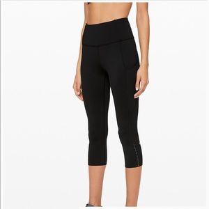 Lululemon Fast & free crop 19” size 8
